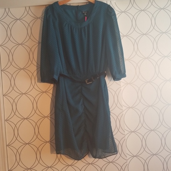 Dress - Picture 4 of 7